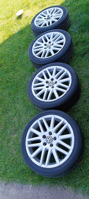 4 szt Felgi koła Volkswagen 17