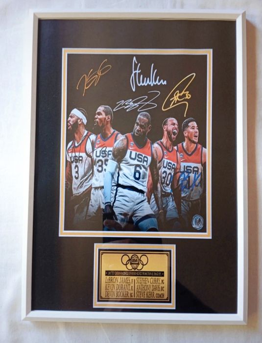 Moldura NBA 2024 USA Basketball Olympics Team com Autógrafos (A4)
