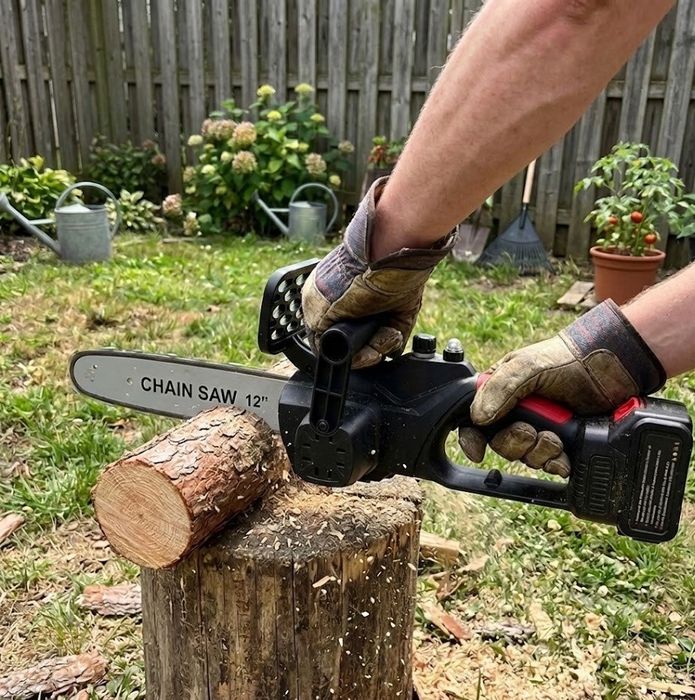 Пила цепная  ланцюгова акумоляторна  аккумуляторная електро пилка