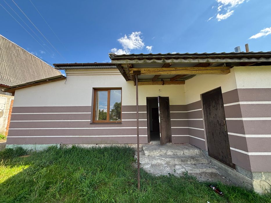 Комерційне приміщення в селі Яблунька_МА