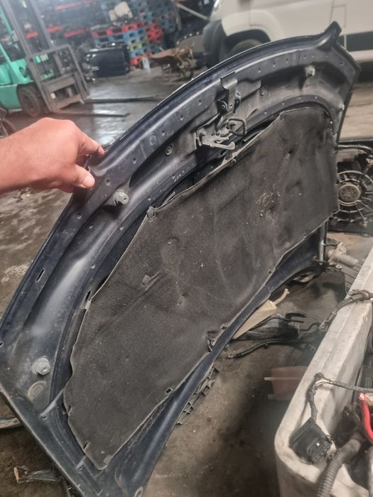 Capot Audi A4 cabrio 2004