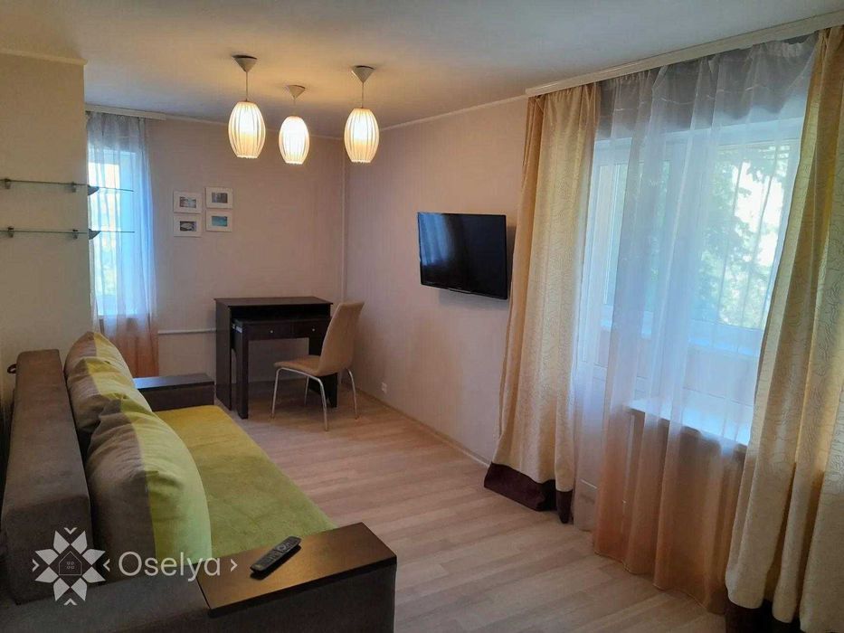 Продаж 2-кімнатної квартири з ремонтом, вул. Костанайська, 2 Деміївка