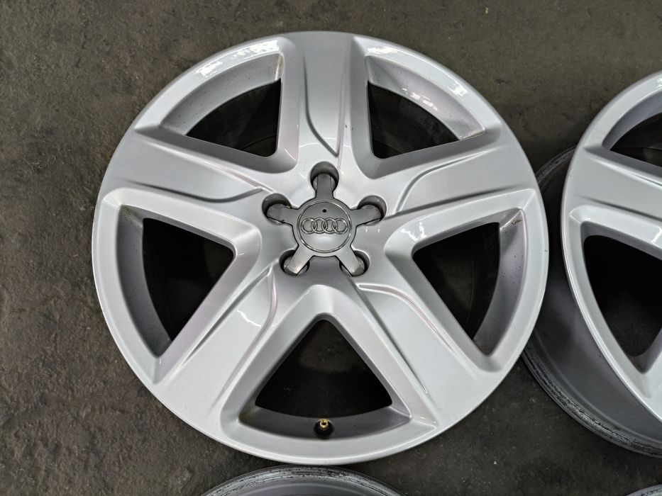 Легкосплавні диски 5 112 R18 AUDI титани Р18