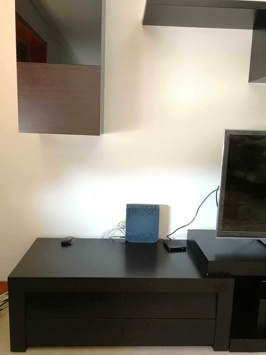 Mobília completa de sala de estar (Carvalho Wengue)