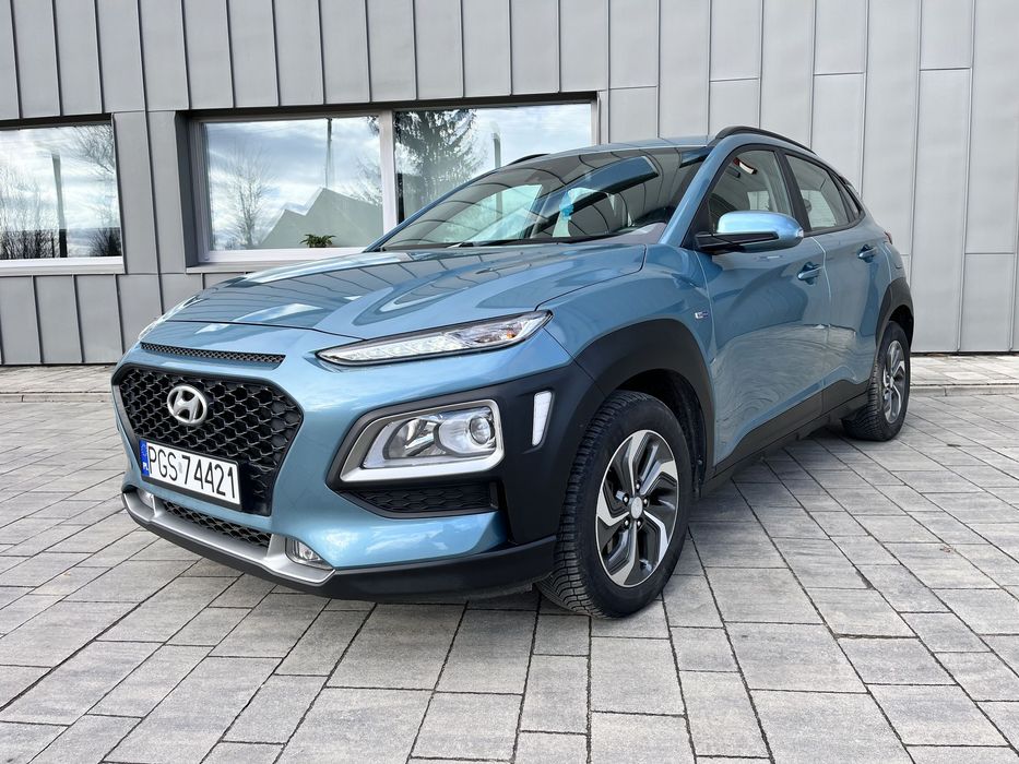 Hyundai Kona hybryda, niski przebieg, idealny stan