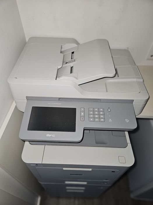 Lote material electrónico