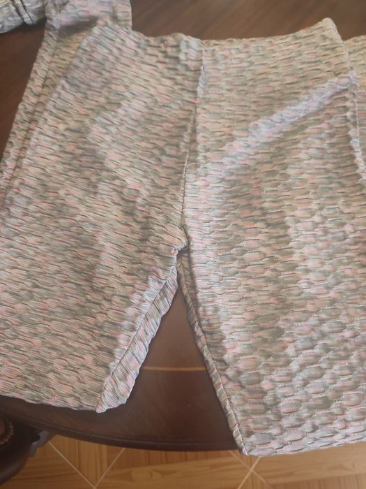 Leggings desportivas brocadas cinza/rosa