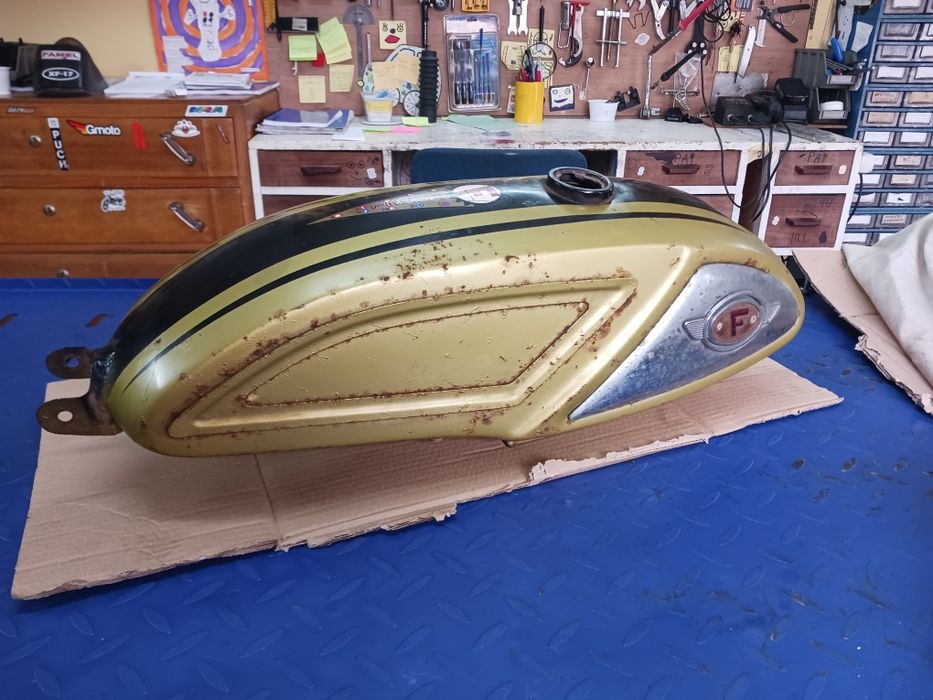 Depósito XF17  de embelezadores nunca usado