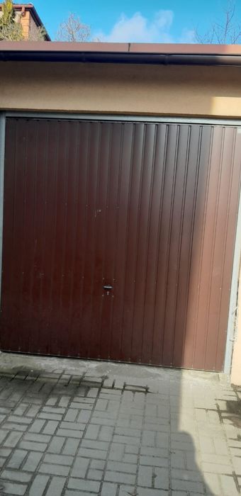 Drzwi garażowe  235 x225