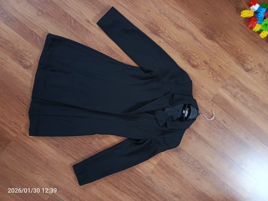 Czarna elegancka sukienka damska z długim rękawem S