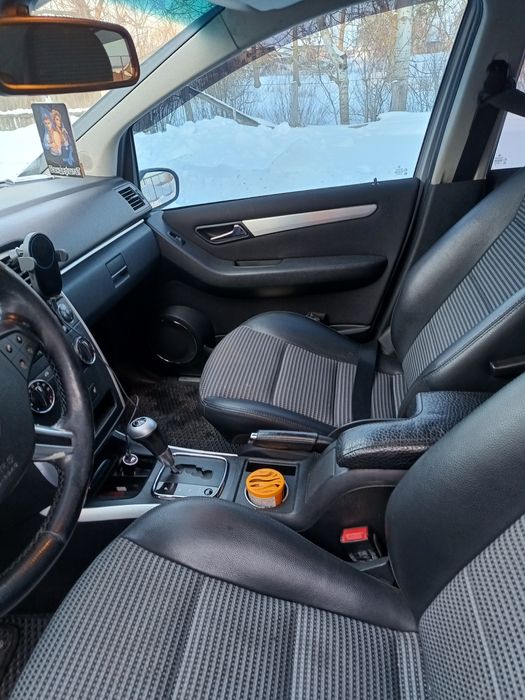 Продам   MERCEDES-BENZ В-200  145к.с.