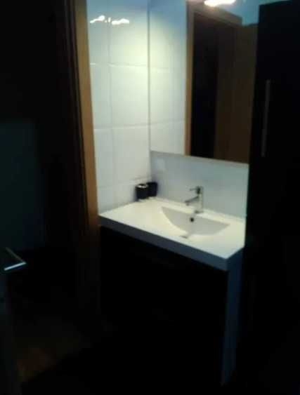 ARRENDO QUARTO EM AMORA