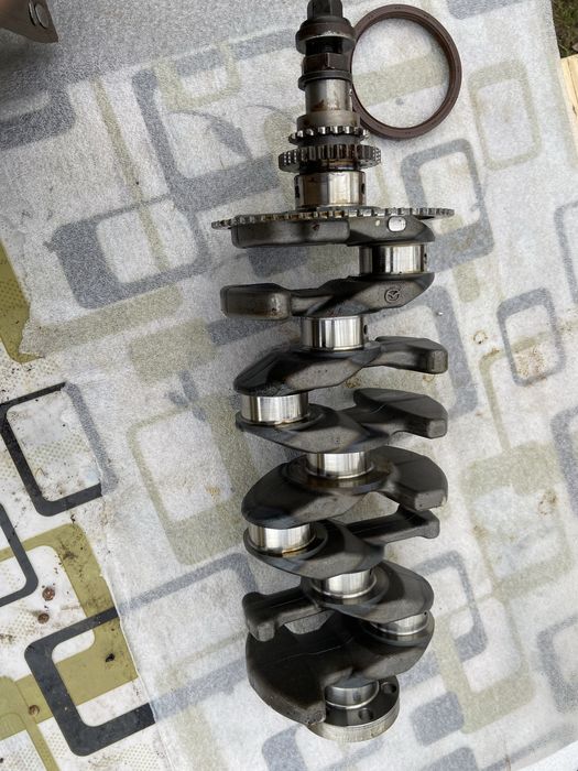 Коленвал на Mazdu сх-5 2.5