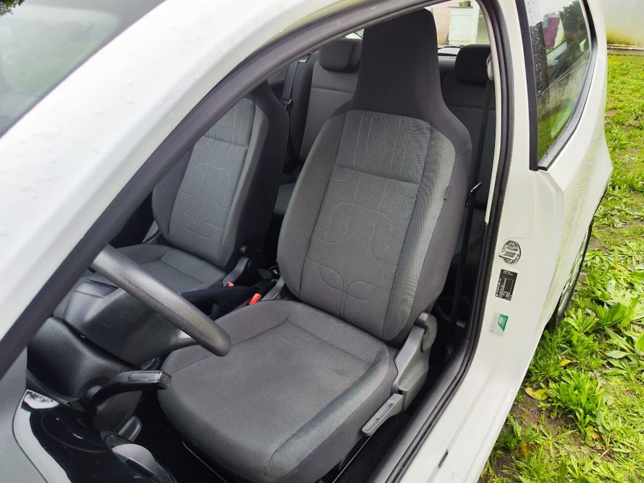 VW up 1.0 bluemotion como novo