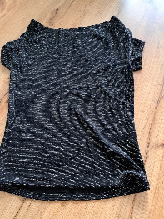 Bluzka czarna z brokatem rozmiar uniwersalny pasuje na s lub m