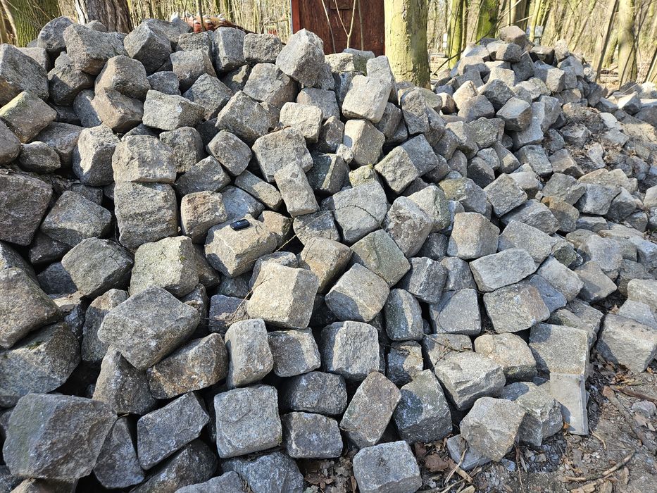 Kamień brukowy 9x12 świetny stan