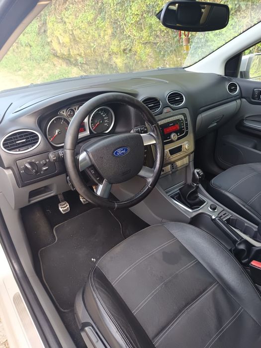 Ford Focus SW 1.6TDCi 109cv Titanium foto 5