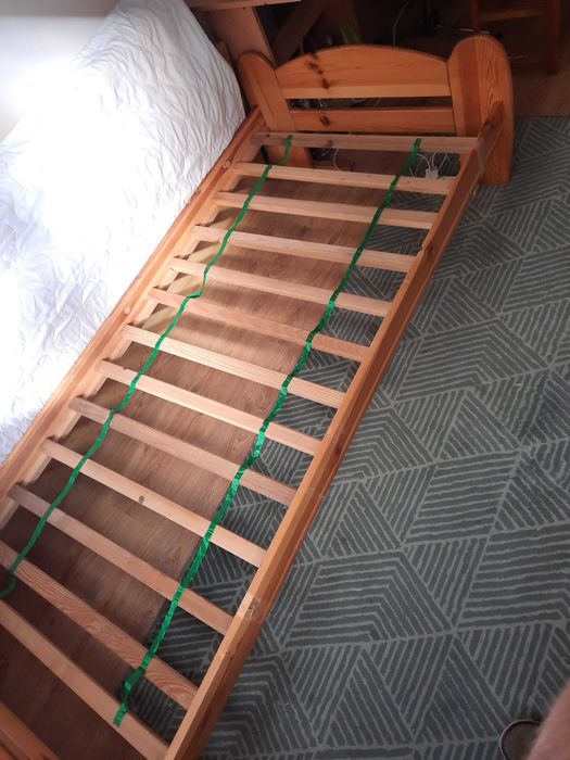 Łóżko 210x90 dla wysokiej osoby solidne stabilne mocne sosnowe drewno