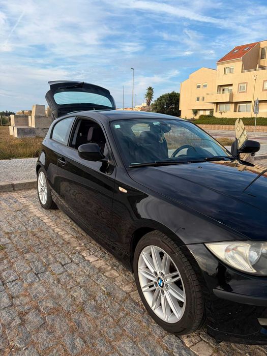 BMW Série 1 118d 2010 Preto 3 Portas | 318.000 km