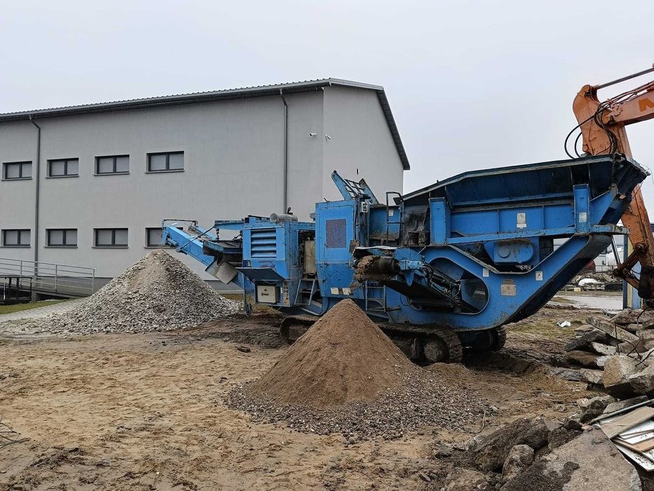 Usługa kruszarką Płock, kruszenie tłucznia betonowego, kamiennego