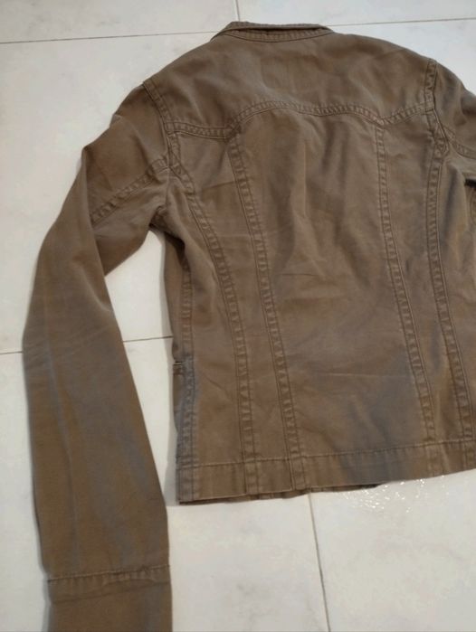 Blusão Caqui da Stradivarius - S