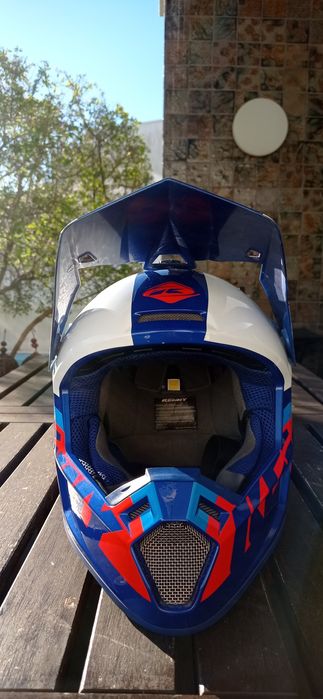 Capacete Cross Kenny Track tam. "S" ideal para trotineta