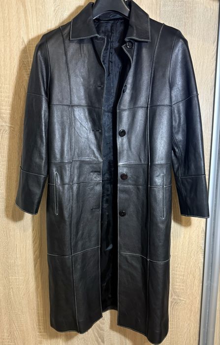 Чорний шкіряний плащ  S