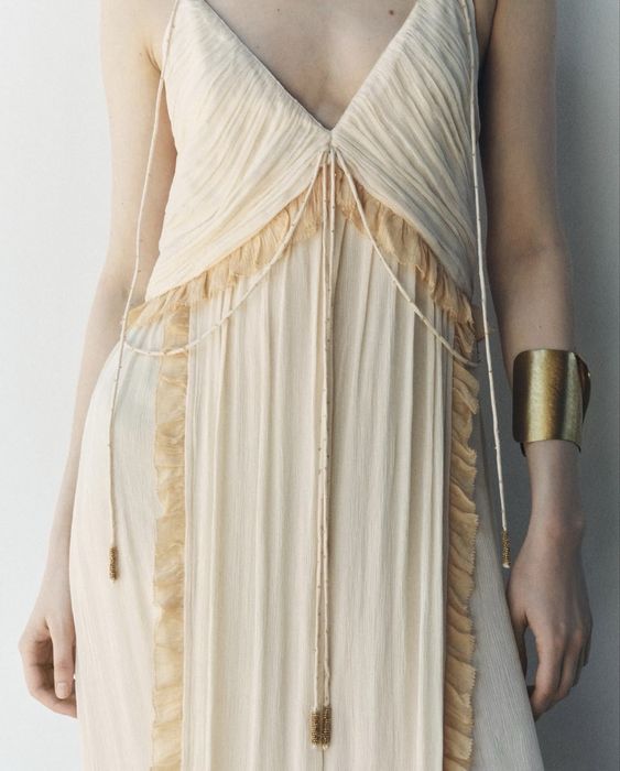 Сукня з рюшами Zara