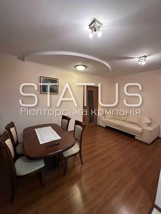 Продаж двокімнатної квартири в цегляному будинку.