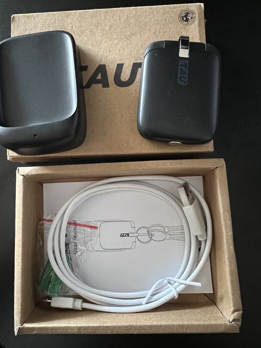 Портативный аккумулятор TAU Емкость: 1400 мАч