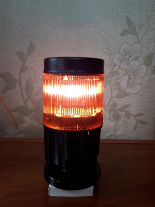 Проблесковый маячок Lovato 230 вольт.