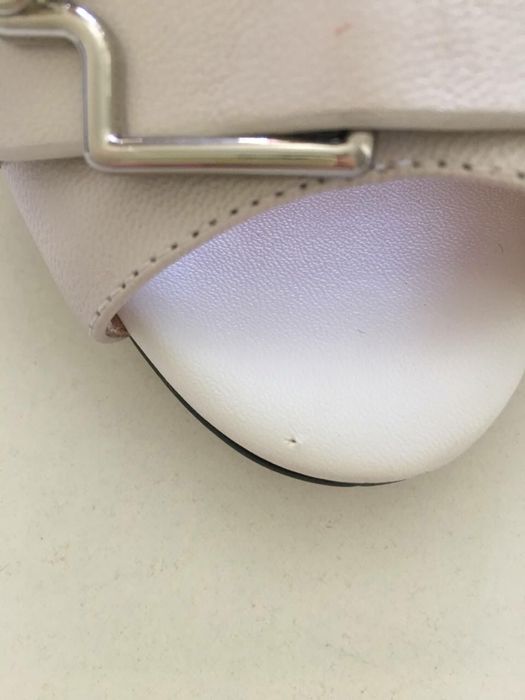 Продам женские босоножки