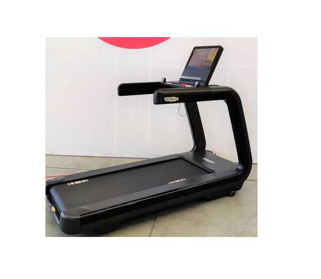 Regenerowana bieżnia elektryczna Technogym Artis Run