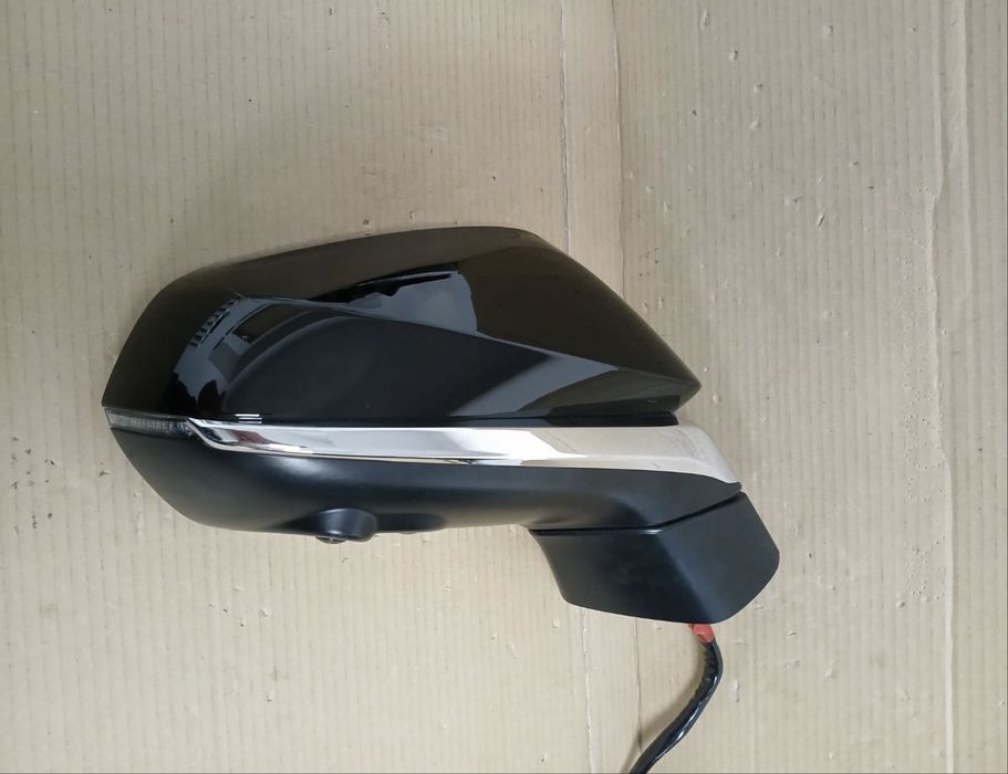 Зеркало Toyota Rav-4 Corolla Auris Avensis Highlander CHR NX RX CT UX