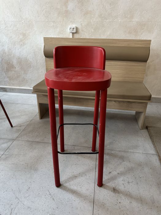 Hocker czerwony - 4 szt. Bukowe