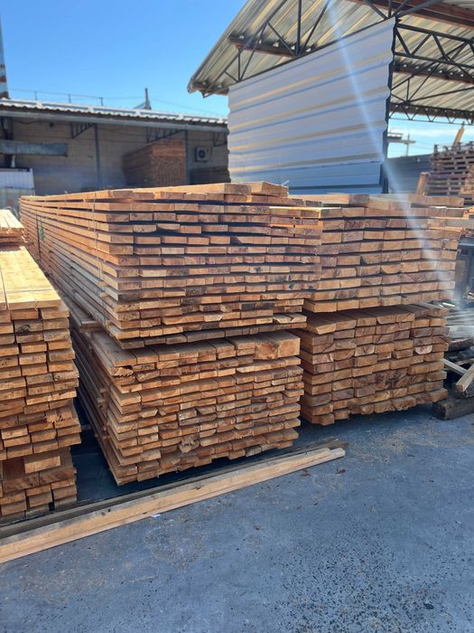 Пиломатеріали з Закарпатят сосна. Брус, дошка, рейка. Власна воставка.