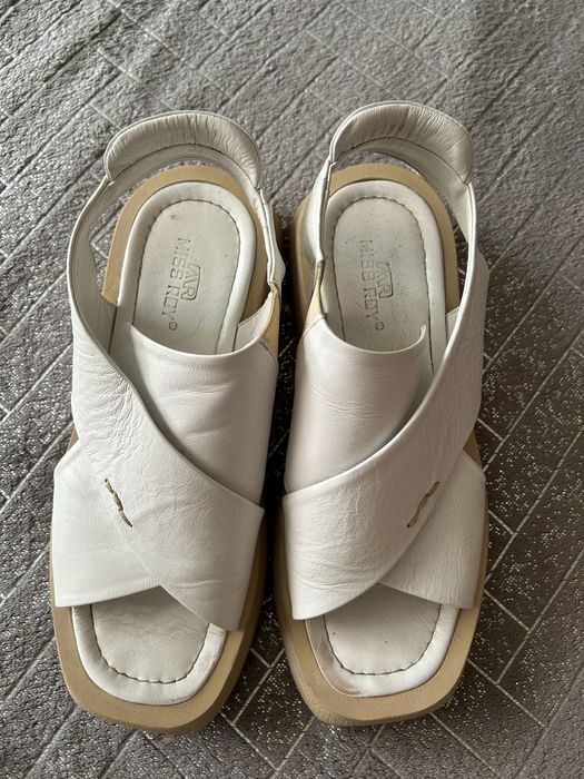 Женские кожаные босоножки