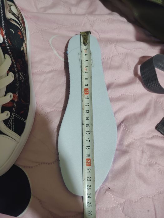 Nowe piękne buty z wilkiem trampki rozmiar 37 wkładka 23.5cm