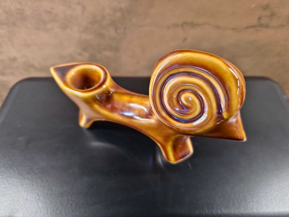 Porcelitowy świecznik ''Baran''.  Zakłady Porcelitu Stołowego ''Pruszków''