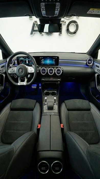 Mercedes-Benz CLA 250 e AMG LINE