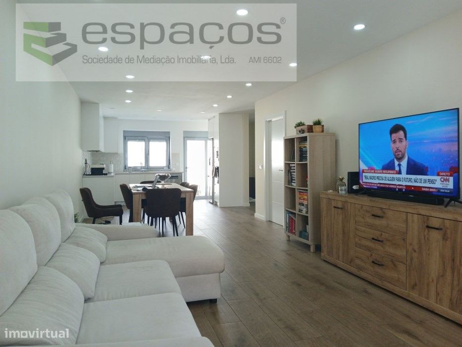Apartamento T2 com Terraço, em Alcains, Castelo Branco