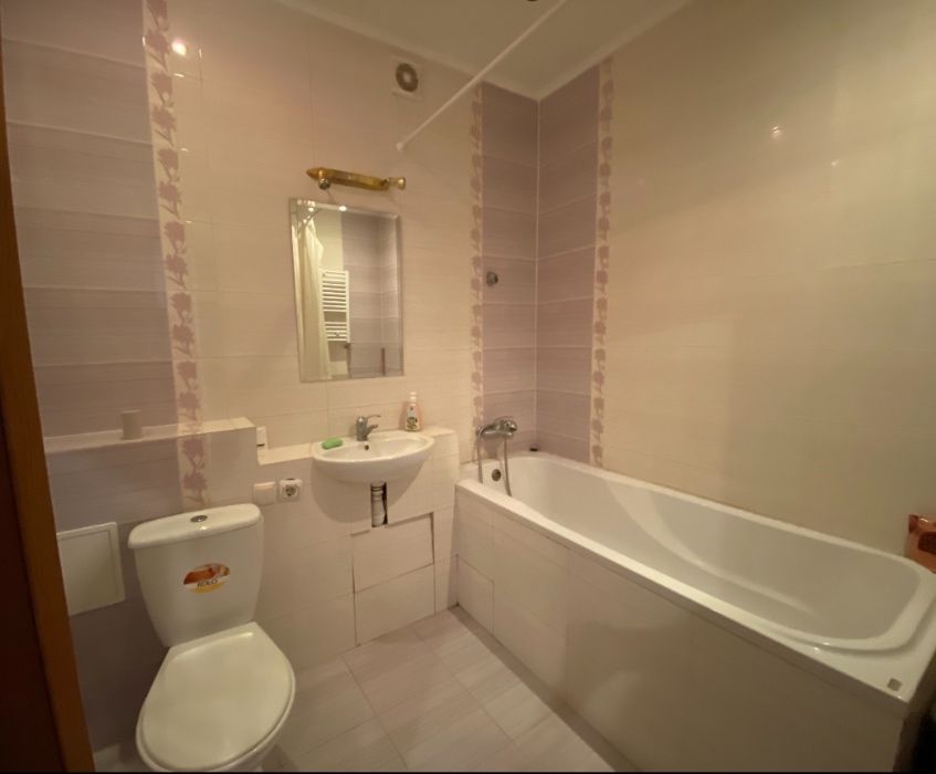 Новобудова Порт сіті, ЖДВокзал, Автостанція 800 доба,450 погодинно