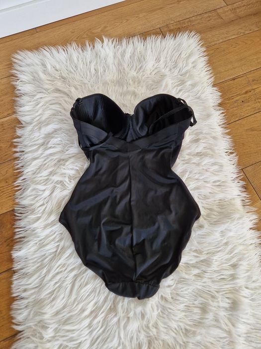 Closer w Evie 38D 85D L 40 XL 42 czarne body wyszczuplające modelujace