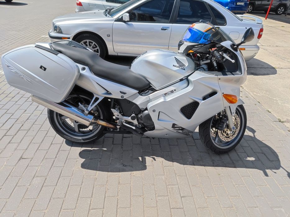 Мотоцикл Honda VFR 800