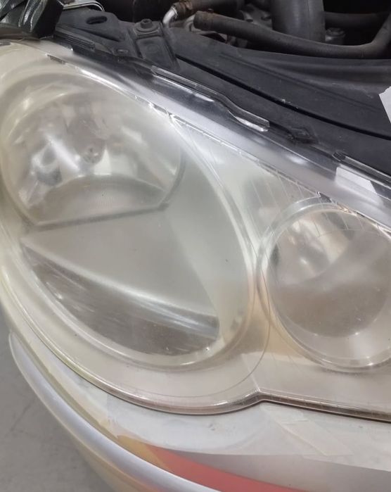 Polimento Profissional de Faróis + Limpeza de Jantes | Lisboa