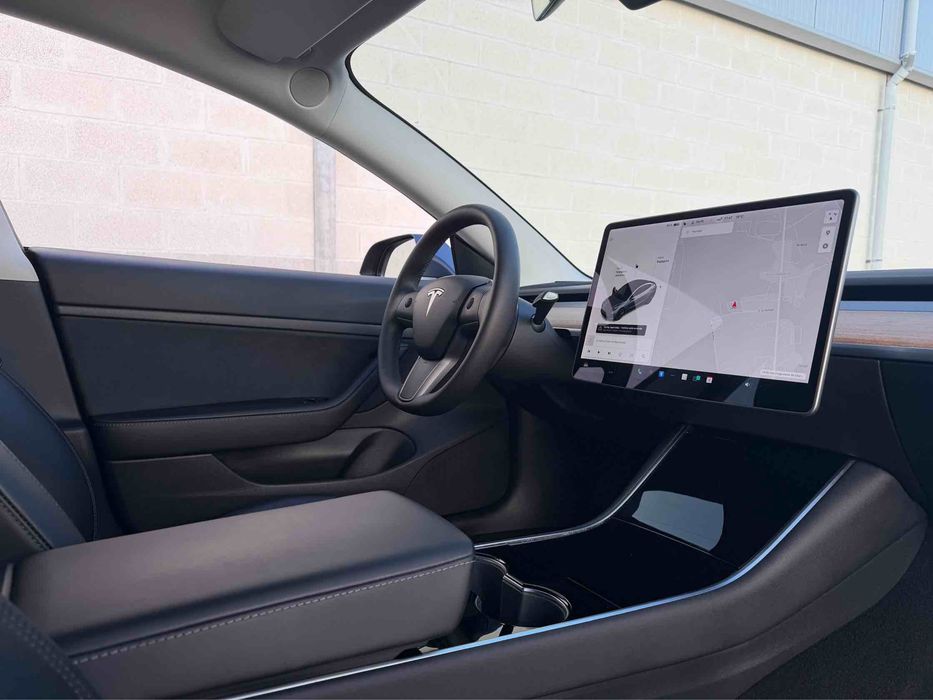 TESLA MODEL 3 standard range plus LFP