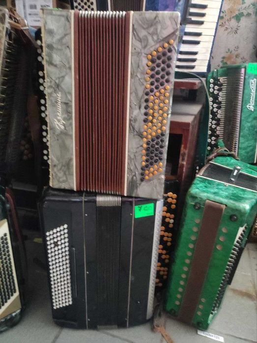 Баяни під реставрацію