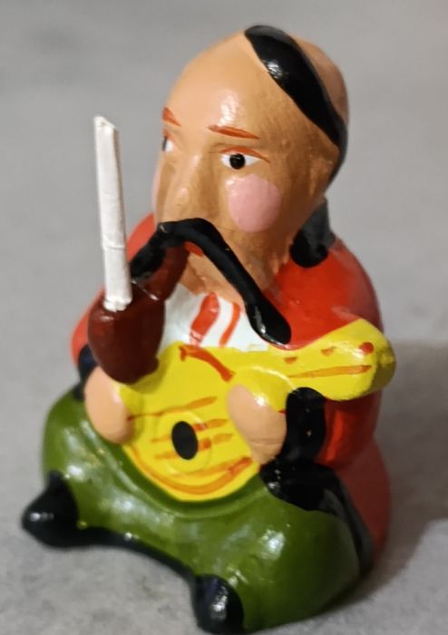 Фигурка КУРИЛЬЩИК с сигаретами