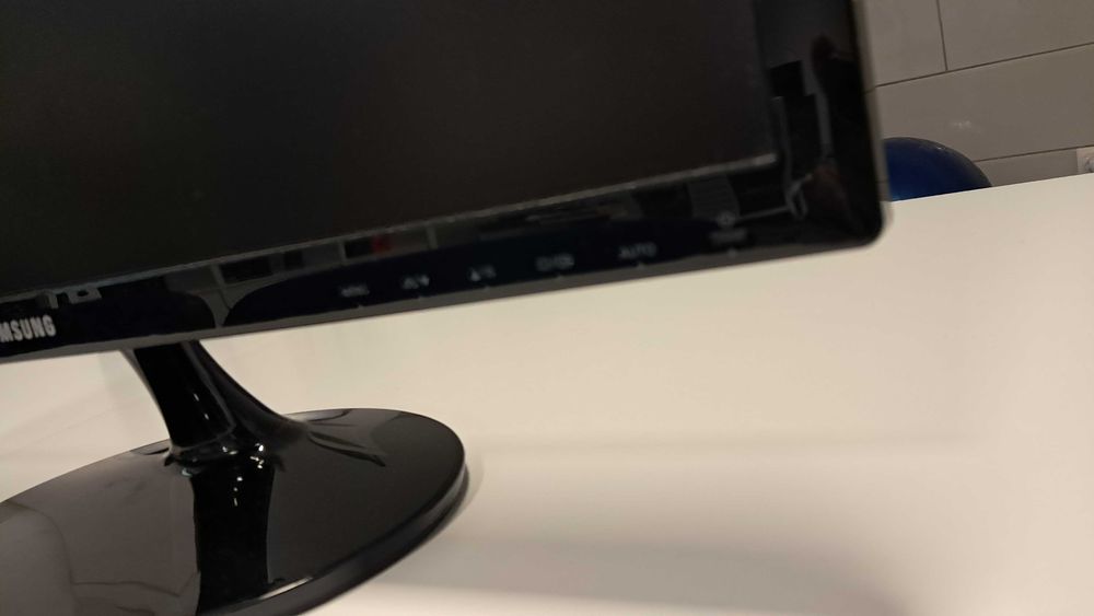 Ecrã 22 polegadas pc