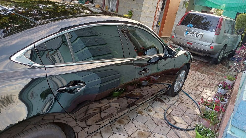 Автомобіль Mazda 6